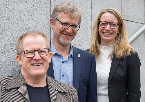 Dr. Christian Deffner, Landesvorsitzender im FVDZ Bayern (Lohr/Main) / Dr. Romana Krapf, stv. Landesvorsitzende (Weißenhorn/Schwaben) / Dr. Thomas Reinhold, stv. Landesvorsitzender (Nürnberg/Mittelfranken)